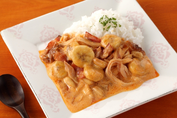 空飛ぶヤコブさん チキンとバナナのチリクリームシチュー サントリー レシピッタ あなたにぴったり お酒に合うかんたんレシピ