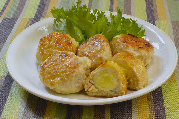 うずら卵入り豆腐つくね